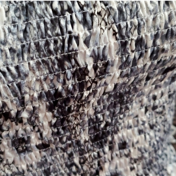 She + Sky Smocked Top - Picture 6 of 8